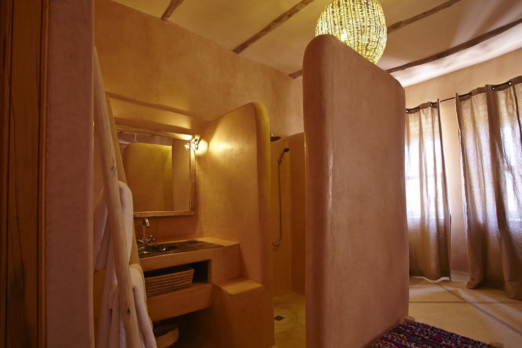 Riad Caravane Ait Benhaddou Room photo